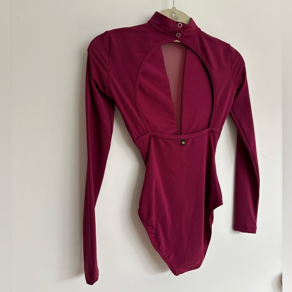 MARIIA Long Sleeve Dance Leotard w/Cutout Back, Size P, Excellent Condition - Picture 6 of 10